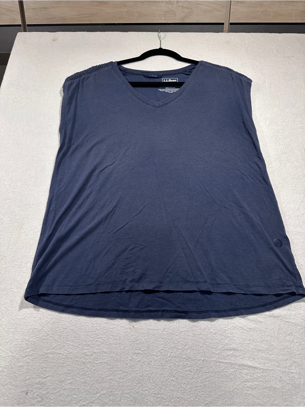 L.L. Bean Women’s Navy V‑Neck Sleeveless Tank